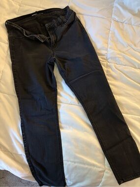 Old Navy Women’s Black Slim Fit Jeans